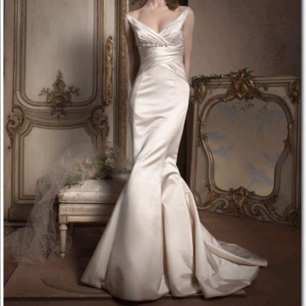 Alvina Valenta wedding gown